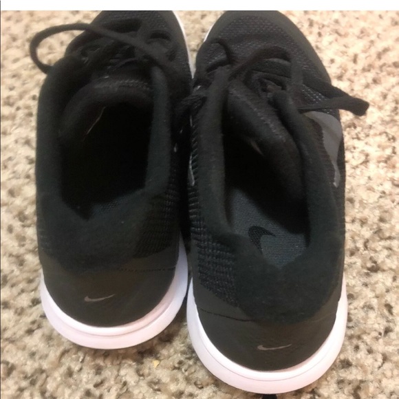 BRAND NEW! Nike flex experience rn 4 size 8 - Picture 4 of 8